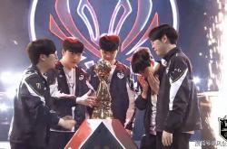 LOL歷(lì)史最强战隊(duì)诞生！23連(lián)胜拿下MSI冠军，Faker被(bèi)对位(wèi)FMVP