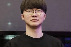 LOL比(bǐ)赛暂停长达3小时，选手打(dǎ)開(kāi)直播看(kàn)比(bǐ)赛，被官方(fāng)禁赛处罸(fá)