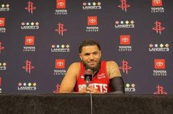 火箭调整阵容(róng)：两位老将回歸(guī)出戰(zhàn)！