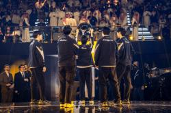 Chovy接班LOL第(dì)一(yī)人！连夺两座国際(jì)賽(sài)冠(guān)军，加冕世界(jiè)第(dì)一(yī)中单