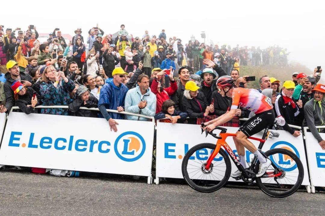 2025环法S14：阿伦斯曼单飞获首胜英力士车队破环法冠军荒