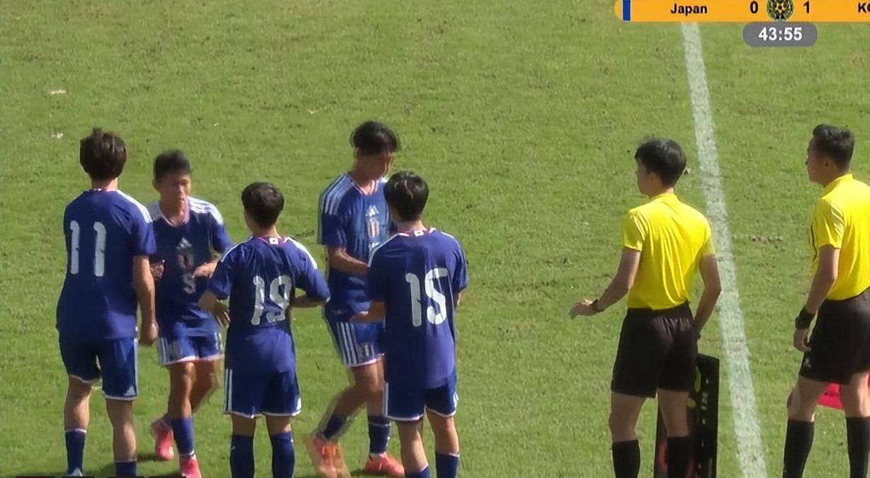 东亚U15锦标赛升降级形势紧张：中国男足若不胜香港或将降级