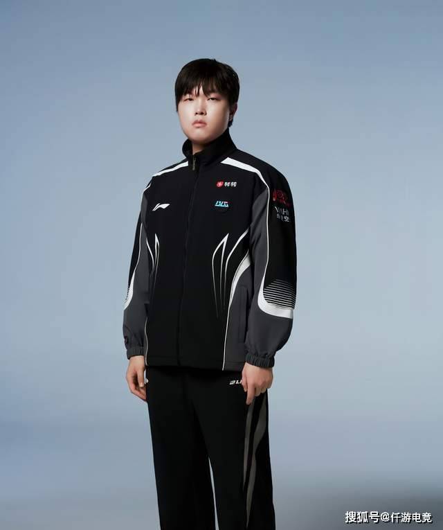 BLG首发3人沉迷斗魂，打算16强出局？MKOI战队AD选出VN为UZI而战